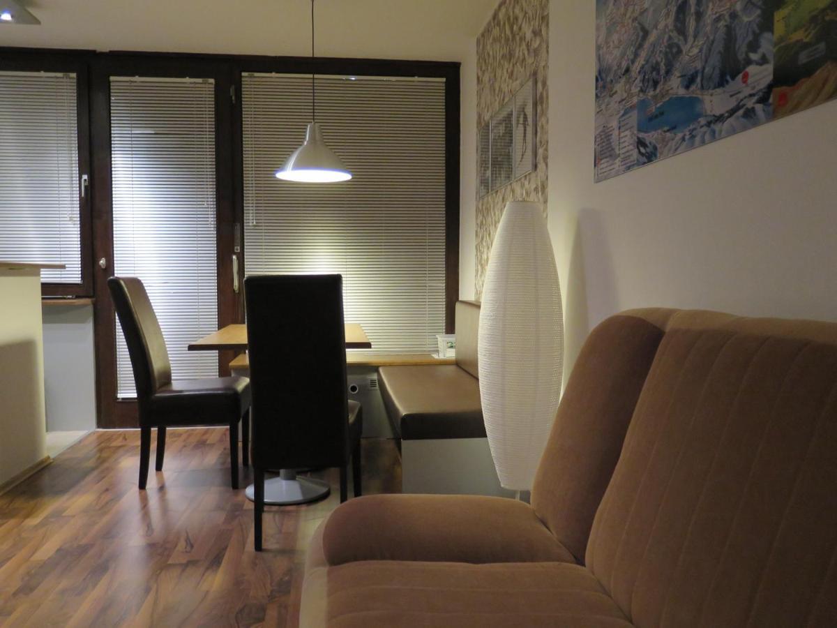 Appartement Kaprunski 2 Eksteriør bilde